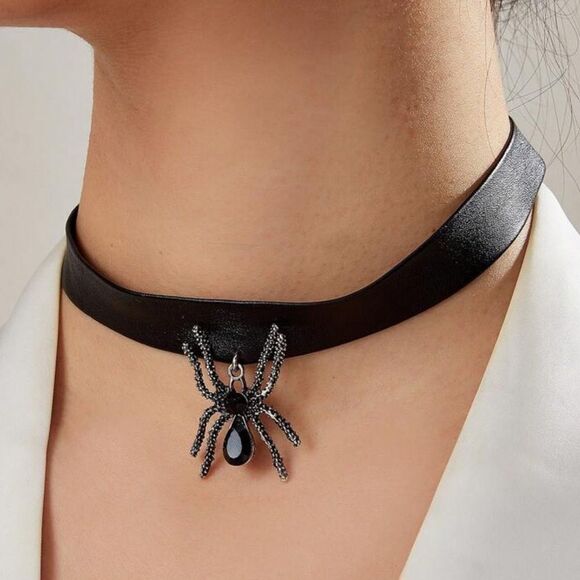 Y2K 90s Halloween Goth Punk Emo Lolita Vamp Black Spider Choker Necklace - Picture 2 of 6